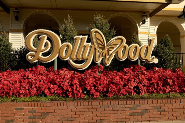 Easiest Way to Plan a Trip to Dollywood: A Comprehensive Guide