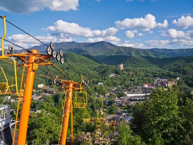Top 11 Attractions and Things to Do in Gatlinburg Tennessee 2024